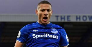 Ришарлисон: По-добре у дома, отколкото да играем без зрители