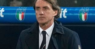  Манчини: Има още девет мача до края