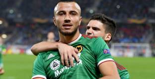 Уулвс пречупи Слован и излезе на второ място в групата си