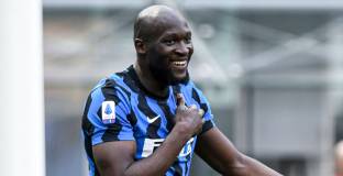 Касано се заяде с Лукаку