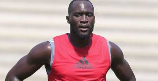 Лукаку поднови тренировки и има шанс да играе в дербито 