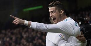 Зидан: Не бих разменил Роналдо със Салах 