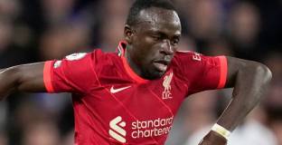 Ливърпул отказа да продаде Мане на Байерн Мюнхен