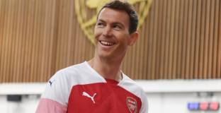 Арсенал обяви за Лихтщайнер 