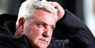 Нюкасъл няма да уволнява Брус