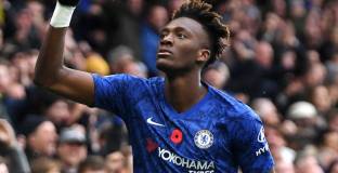 Челси постигна шеста поредна победа във Висшата лига