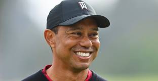   Тайгър Уудс се завърна след 14-месечно отсъствие