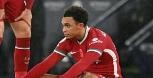 Александър-Арнолд ще пропусне четири седмици 