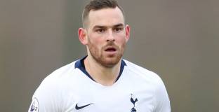 Почетино върна Янсен в първия отбор