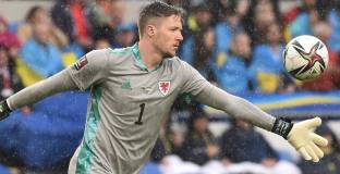    Хенеси: Трябва да отдадем почит на Украйна