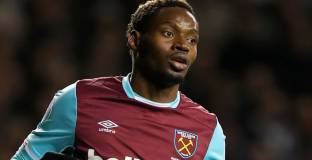 Диафра Сако: Уест Хем не иска чернокожи играчи 