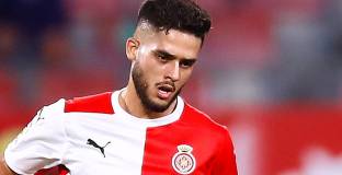 Реал Мадрид се интересува от защитник на Ман Сити 