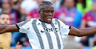  Уест Хем се интересува от Закария