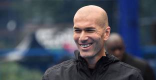 Зинедин Зидан поема Франция след Мондиала