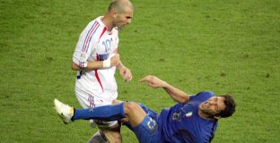 Зидан: Не се гордея за удара срещу Матераци (видео)