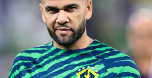  Бивш бодигард на Роналдиньо е съкилийник на Алвеш 