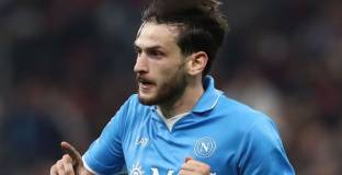  Кварацхелия се сбогува с феновете на Наполи