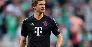 Директор на Байерн анонсира преговори с Мюлер