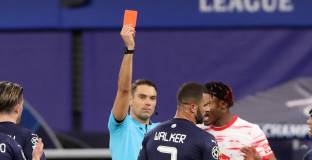 УЕФА наказа Уокър за три мача