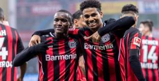 Байер Леверкузен - Аугсбург 5:1 