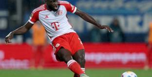 Три клуба се интересуват от Упамекано 