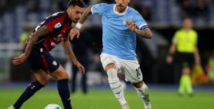 Лацио измъкна трите точки срещу упорит Каляри
