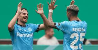 Теутония Отенсен	- Байер Леверкузен 0:8 