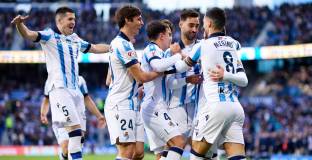 Автогол, червени картони и успех за Сосиедад срещу Севиля