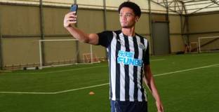 Нюкасъл Юнайтед привлече защитник на Норич