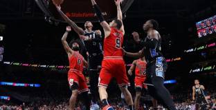 Ясна е първата двойка от плей-ина в НБА