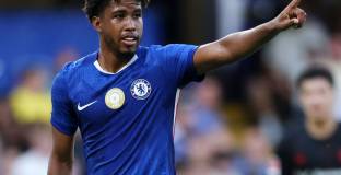 Играчите на Челси бяха принудени да се евакуират от базата