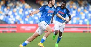 Луис Енрика иска Кварацхелия в ПСЖ