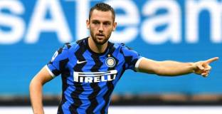 Де Врей даде отрицателен тест и се завърна в Интер