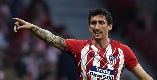 Тотнъм се интересува от Савич