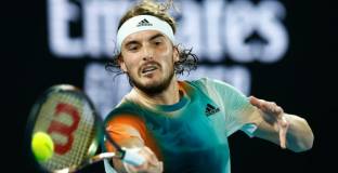 Циципас отпадна в Синсинати, Руне продължава