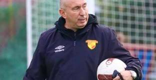  Стоилов: Обещавам битка във всеки мач 