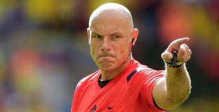 Хауърд Уеб използвал Уикипедия, за да влезе в бар