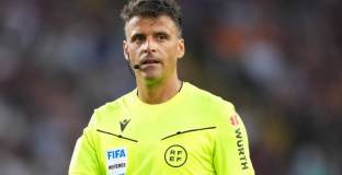 Реал Мадрид с психологическа атака към съдията от финала за Суперкупата 