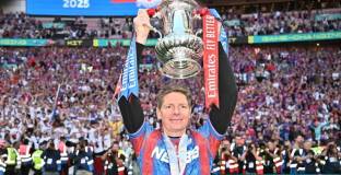 Хьонес: Гласнер щеше да поеме Байерн, но Палас го задържа