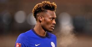 Ейбрахам стана играч на Рома 