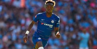  Ейбрахам не затваря вратата пред националния на Нигерия