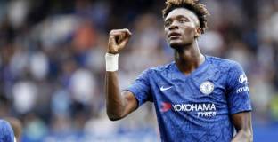 Астън Вила е готова да похарчи 40 млн. за Ейбрахам