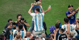 Тер Щеген: Няма по-добър от Меси