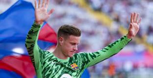 Тер Щеген претърпя операция 