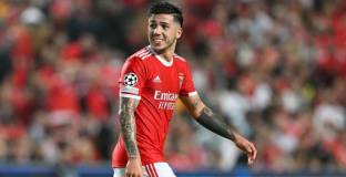 Челси е близо до сделка за Фернандес