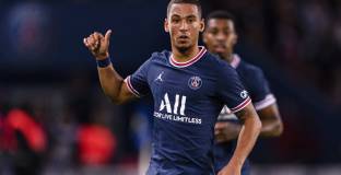   Уест Хем преговаря за защитник на ПСЖ