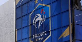 Федерацията на Франция отмени всички мачове от първенствата