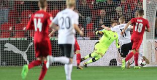 Полицията откри немските хулигани от мача Чехия - Германия 