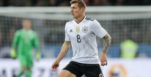 Кроос се контузи за Германия преди Азербайджан