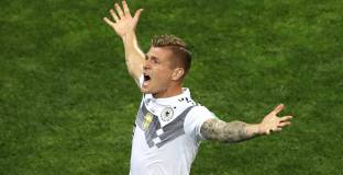 Кроос: Малко отбори имат топки да играят така